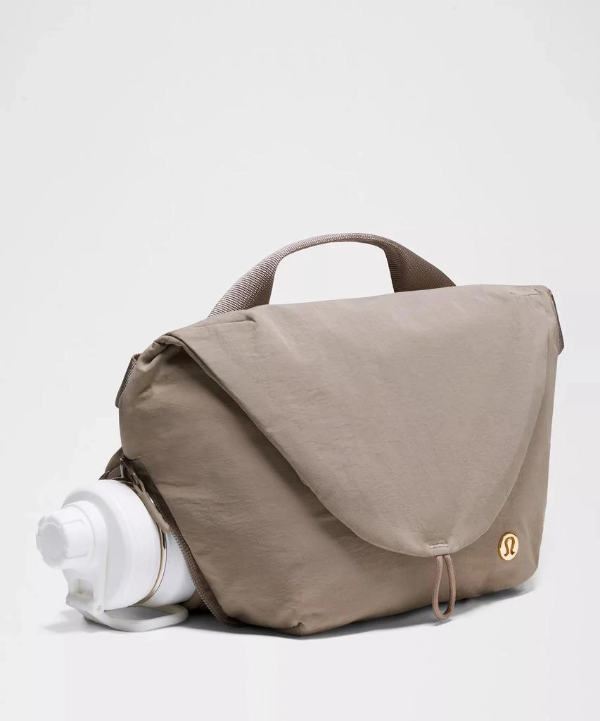 Curved Crossbody Bag 3L 商品