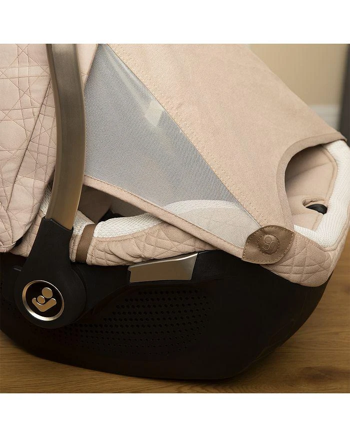Peri™ 180° Rotating Infant Car Seat 商品