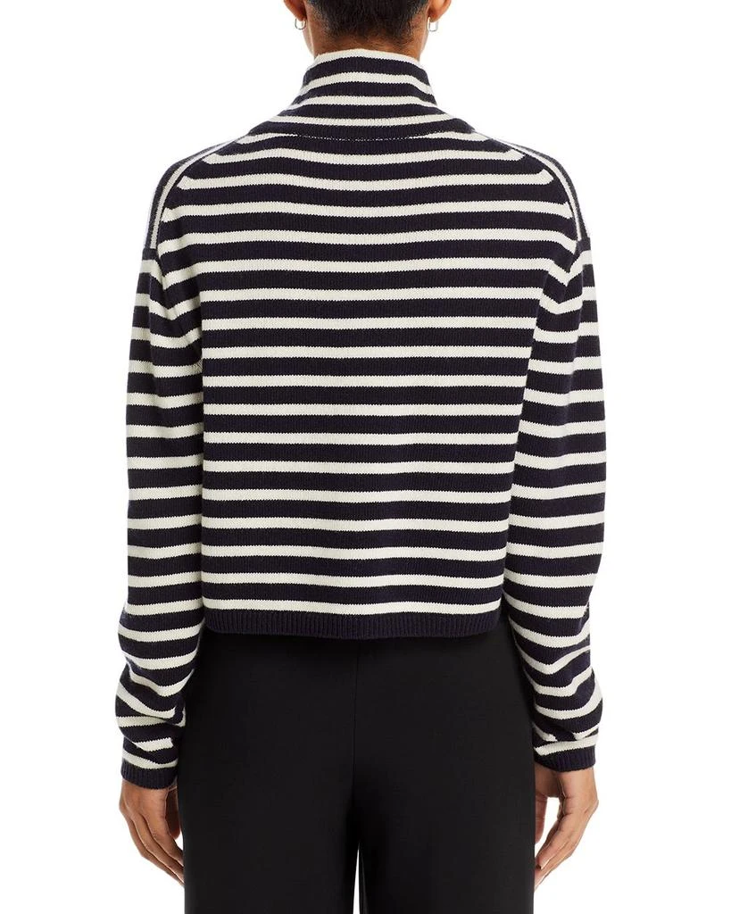 Striped Turtleneck Sweater 商品