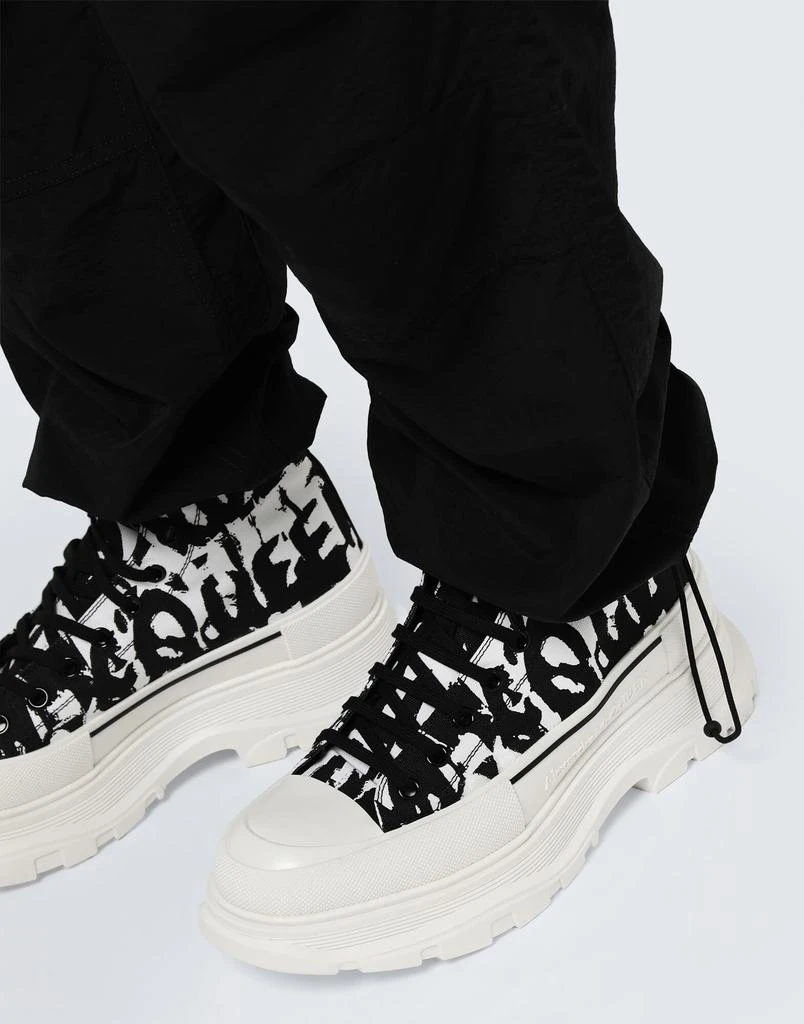商品McQueen|男款 Tread Slick 黑白印花 休闲运动鞋,价格¥1897,第2张图片详细描述