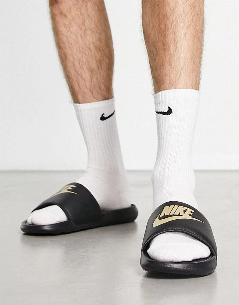 商品NIKE|Nike Victori One rose gold logo slides in black,价格¥295,第3张图片详细描述