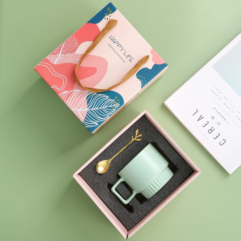 北欧轻奢陶瓷马克杯ins高颜值叠叠杯带勺咖啡杯礼盒装 商品