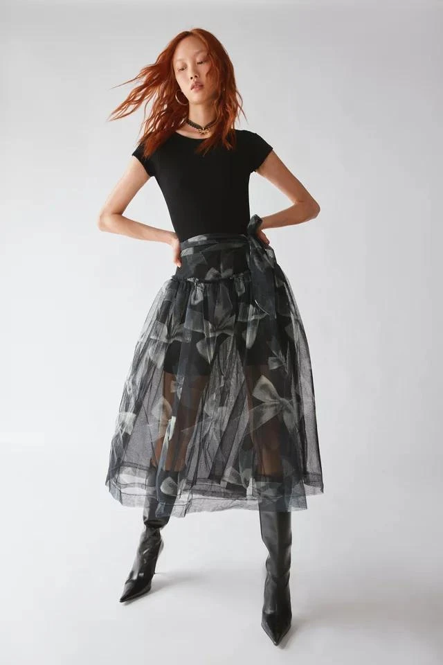 商品Urban Outfitters|UO Brielle Sheer Midi Skirt,价格¥332,第1张图片详细描述