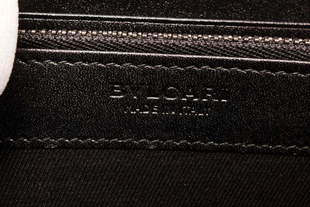 Bvlgari Black Leather Zip Around Wallet 商品