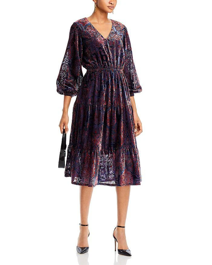 商品Tahari|Paisley Burnout Velvet Midi Dress,价格¥332,第2张图片详细描述