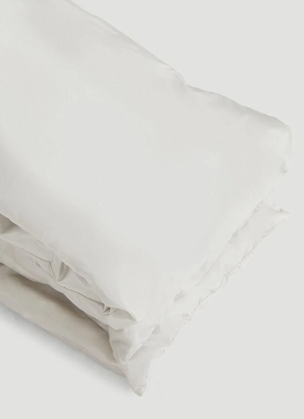 商品Max Mara|Seipet Padded Scarf With Case in White,价格¥980,第4张图片详细描述