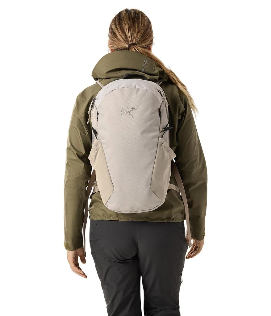 商品Arc'teryx|始祖鸟男女同款Mantis 16 户外背包,价格¥410,第3张图片详细描述