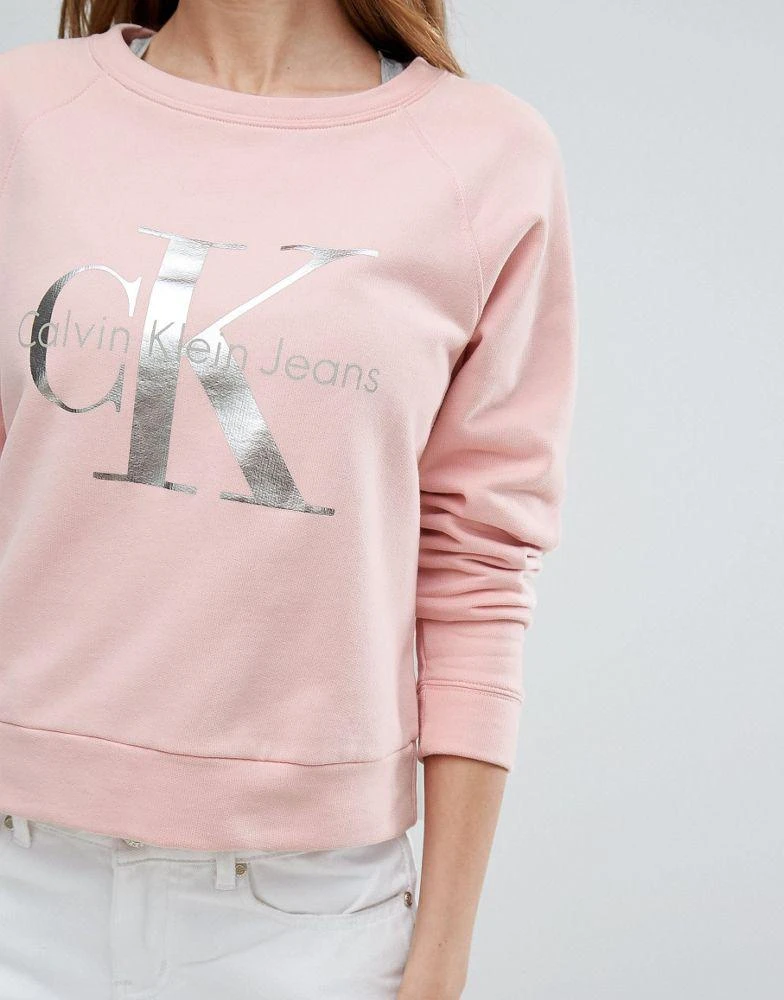 商品Calvin Klein|Calvin Klein Jeans Logo Sweatshirt,价格¥886,第3张图片详细描述