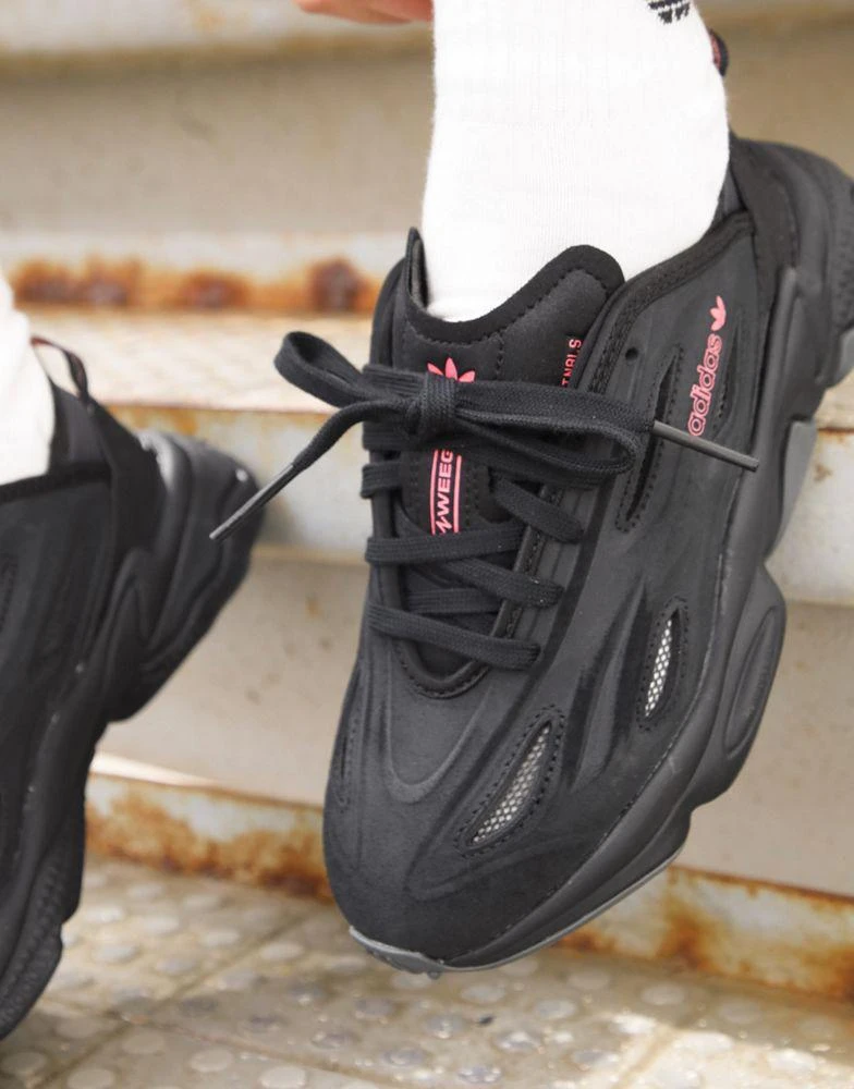 商品Adidas|adidas Originals Ozweego Celox trainers in black with pink details,价格¥871,第3张图片详细描述