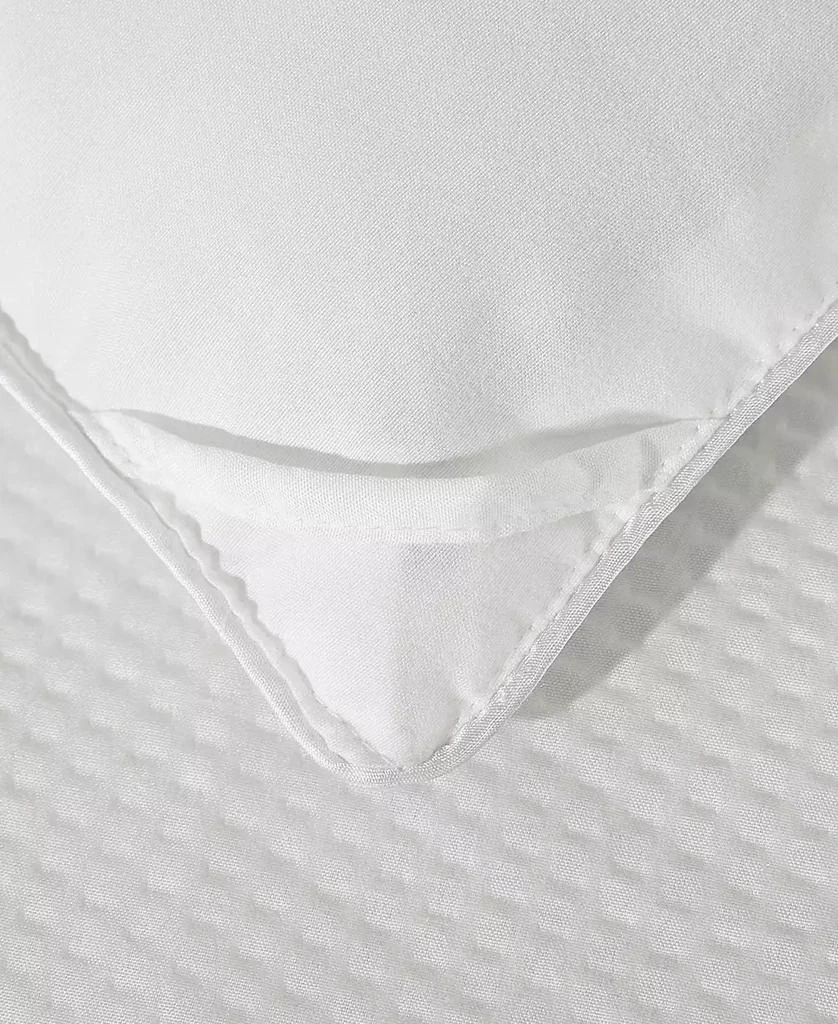 商品UNIKOME|Lightweight Down Alternative Comforter,价格¥944,第4张图片详细描述
