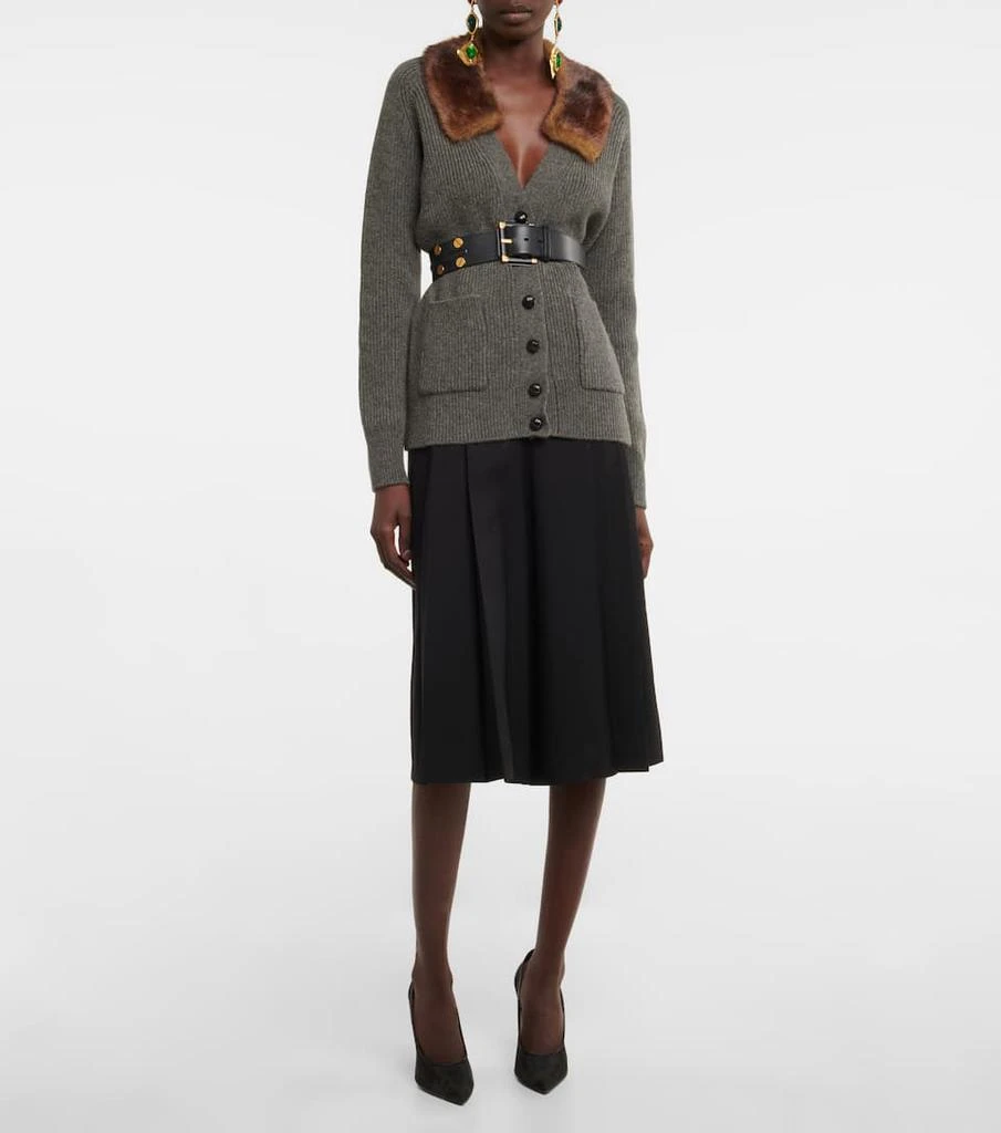 商品Yves Saint Laurent|Faux fur-trimmed camel hair cardigan,价格¥15122,第2张图片详细描述