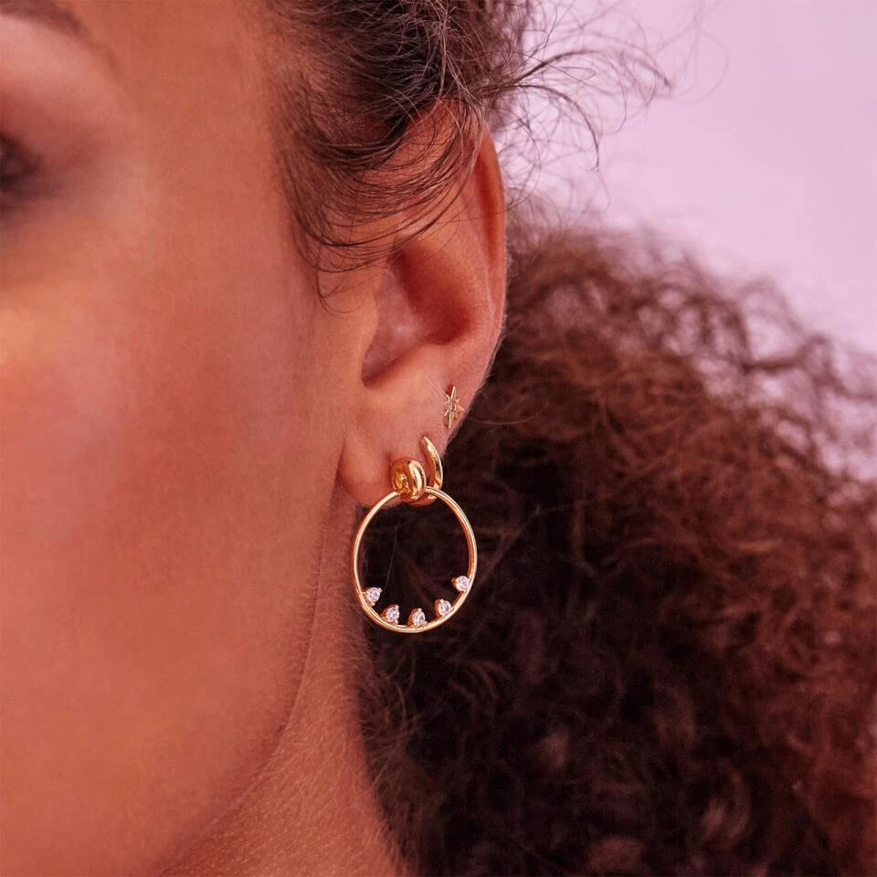 商品ESTELLA BARTLETT|Estella Bartlett Women's Teardrop CZ Circle Earrings - Gold Plate,价格¥101,第2张图片详细描述