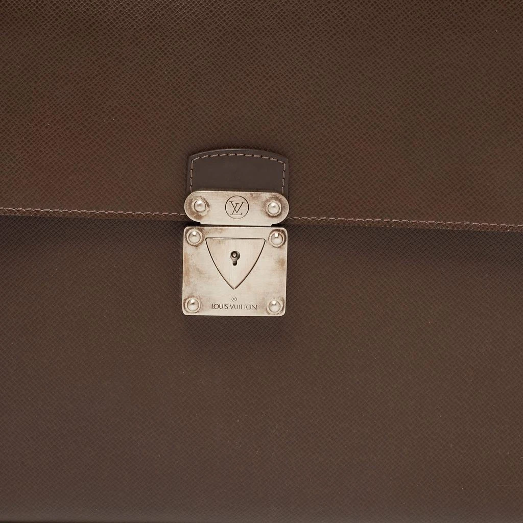Louis Vuitton Brown Taiga Leather Minuto Portfolio Case 商品