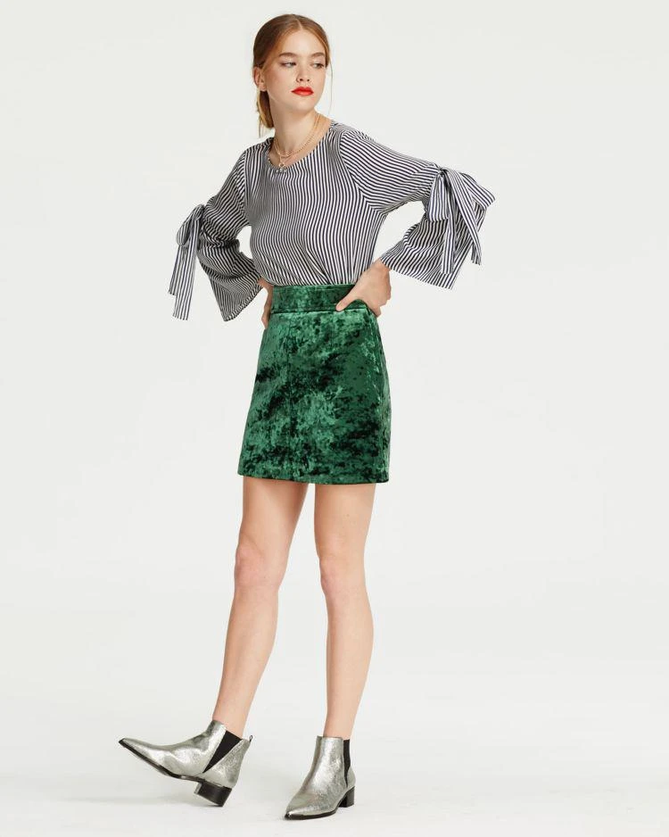 商品Sandro|Marylou Velvet Mini Skirt,价格¥933,第2张图片详细描述