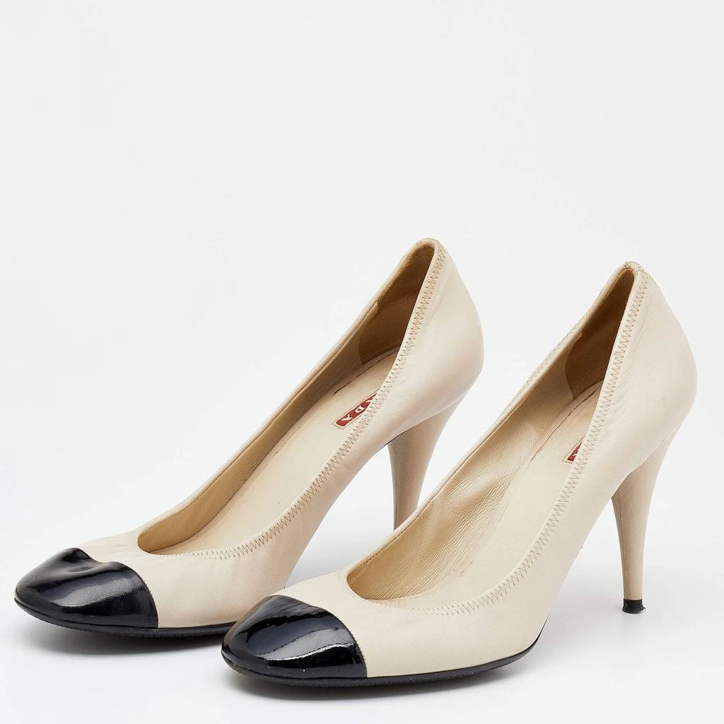 商品[二手商品] Prada|Prada Sport Beige/Black Patent and Leather Cap Toe Pumps Size 39.5,价格¥1063,第2张图片详细描述