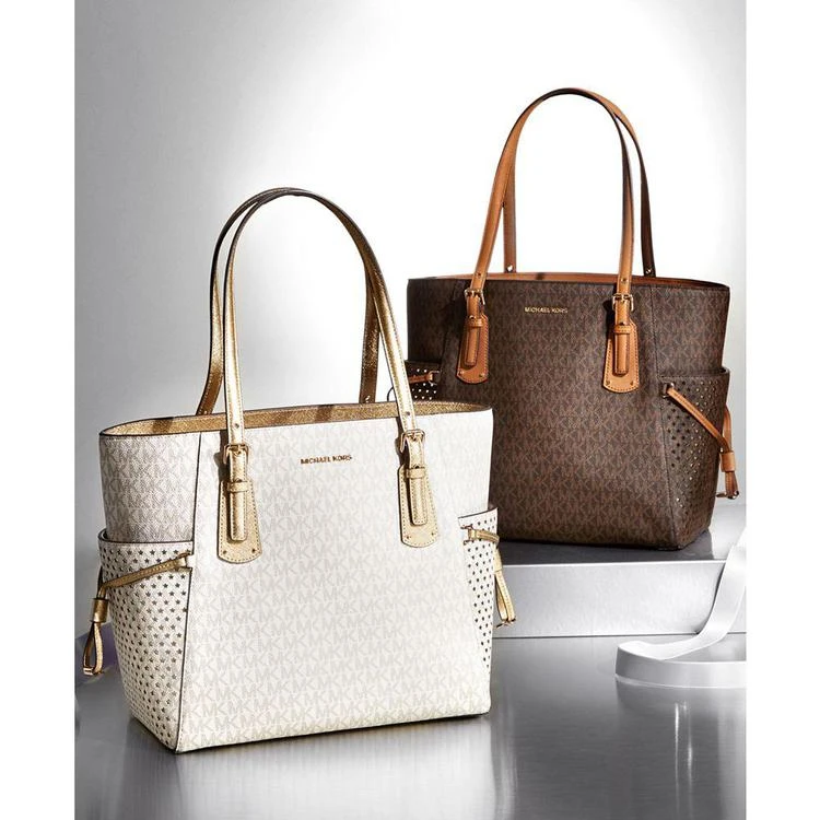 商品Michael Kors|MICHAEL  Signature Voyager East/West Signature Tote,价格¥585,第4张图片详细描述
