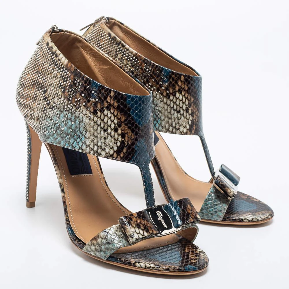 商品Salvatore Ferragamo|Salvatore Ferragamo Multicolor Python Embossed Leather Studded Pellas Ankle Strap Sandals Size 40.5,价格¥3550,第4张图片详细描述