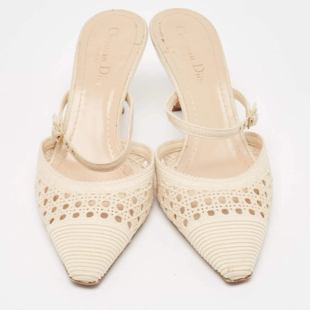 商品[二手商品] Dior|Dior Cream Embroidered Mesh Dior Capture Mules Size 39,价格¥2985,第3张图片详细描述