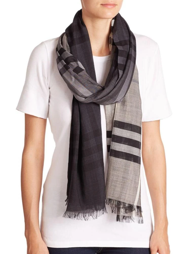 商品Burberry|Giant Check Ombrè Wool & Silk Scarf,价格¥3260,第1张图片