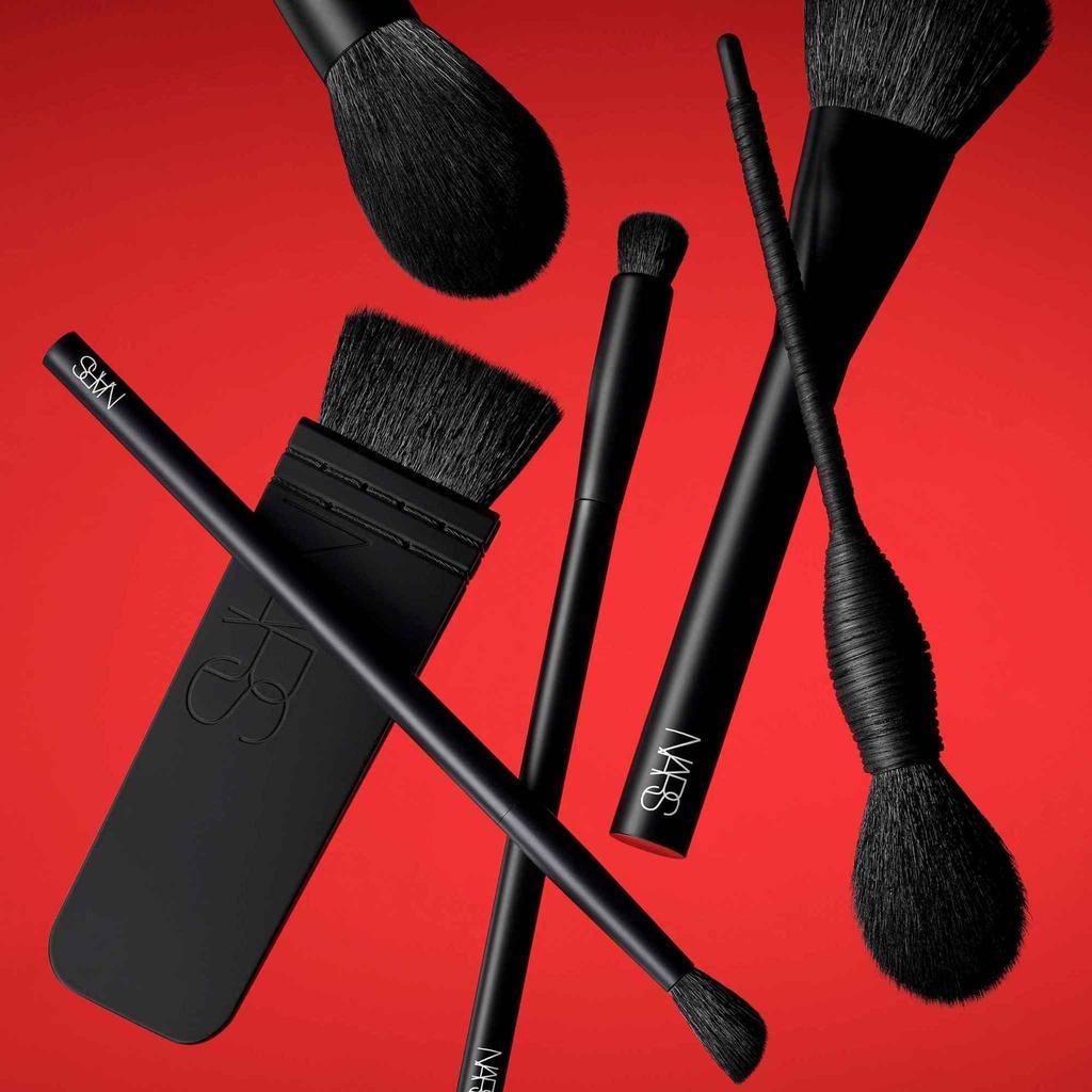 商品NARS|#16 Blush Brush,价格¥264,第4张图片详细描述