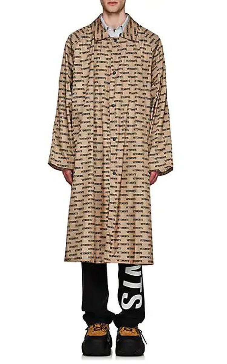 商品Vetements|Monogram Oversized Raincoat,价格¥5522,第5张图片详细描述