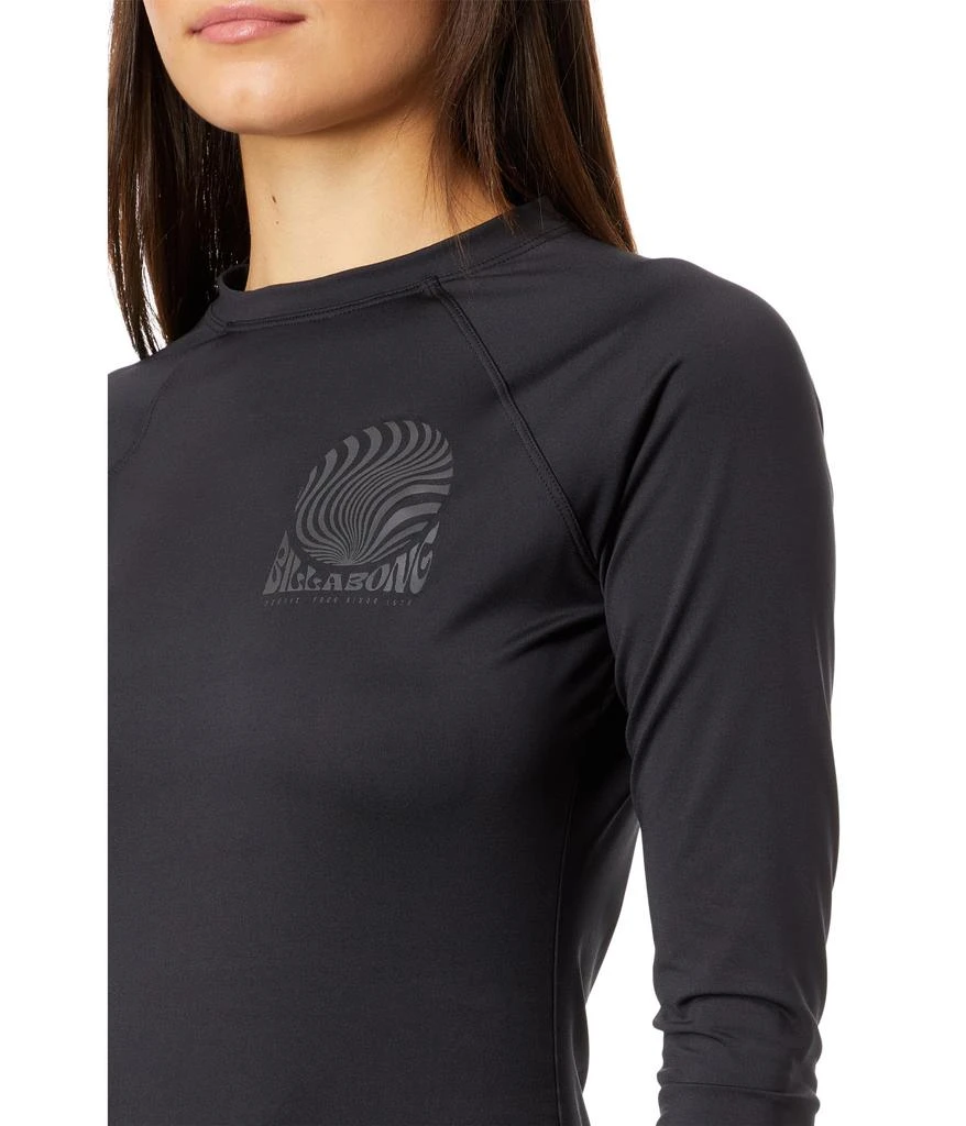 商品Billabong|Sol Searcher Long Sleeve Classic Fit Rashguard,价格¥332,第3张图片详细描述