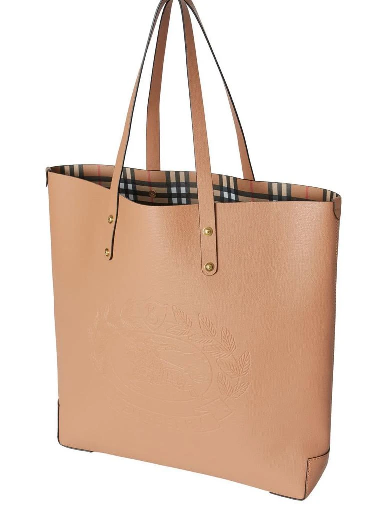 商品Burberry|Embossed crest leather tote,价格¥6495,第3张图片详细描述