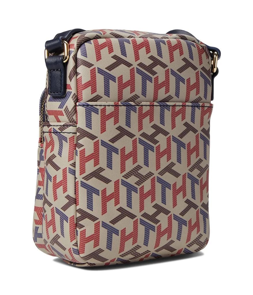 商品Tommy Hilfiger|Hayden SLG iPhone® Crossbody Printed PVC,价格¥388,第2张图片详细描述