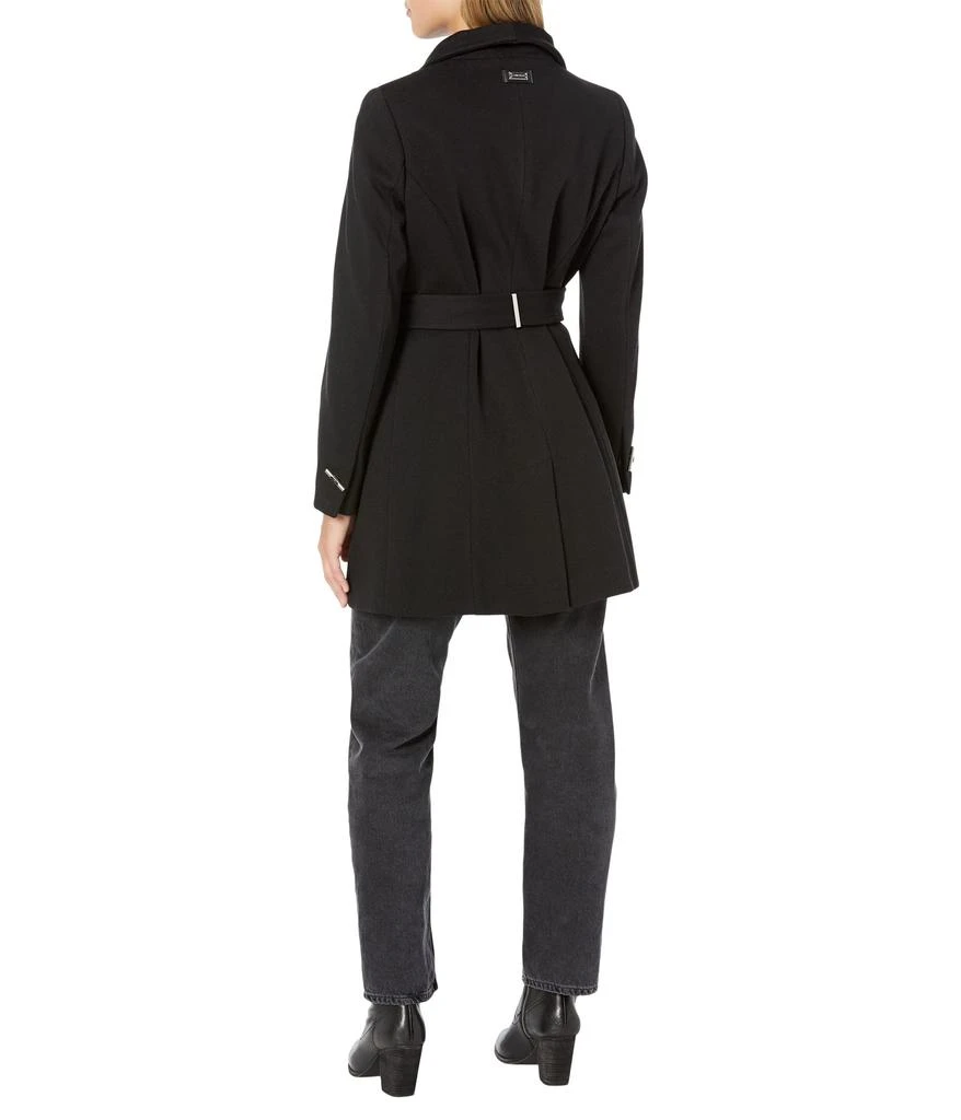 商品Calvin Klein|Short Bibbed Lightweight Puffer,价格¥1056,第2张图片详细描述