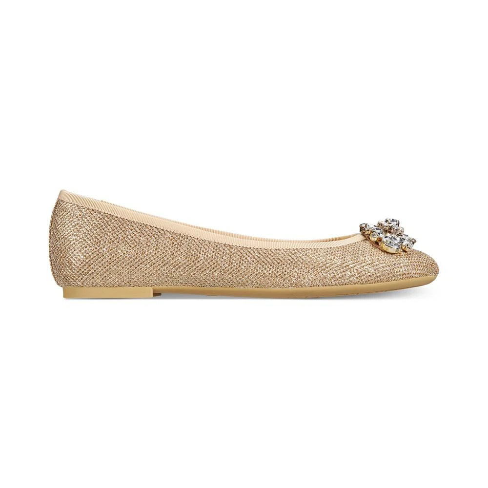 商品Badgley Mischka|Cabella Evening Flats,价格¥591,第2张图片详细描述