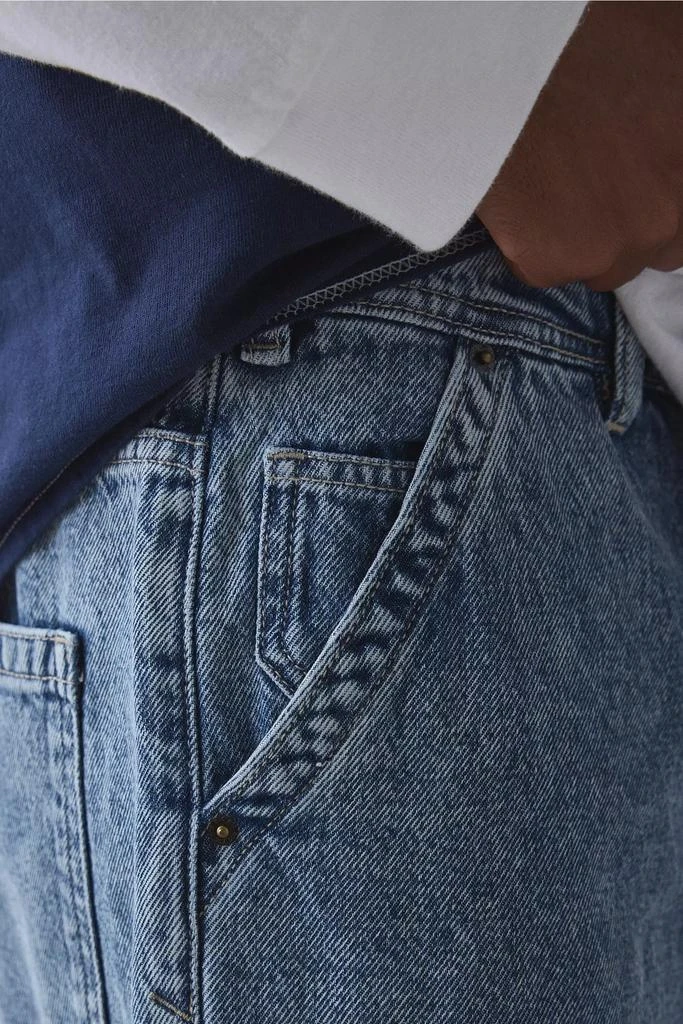 商品BDG|BDG 2000s Mega Baggy Jean,价格¥658,第4张图片详细描述