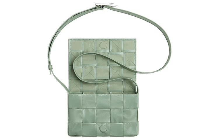 商品[国内直发] Bottega Veneta|葆蝶家 CASSETTE Intreccio编织磁扣开合 牛皮革 豆腐包单肩斜挎包 小号 男款 鼠尾草绿,价格¥7693,第5张图片详细描述