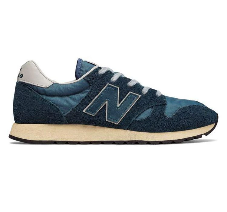 商品New Balance|Unisex 520 Hairy Suede,价格¥326,第1张图片