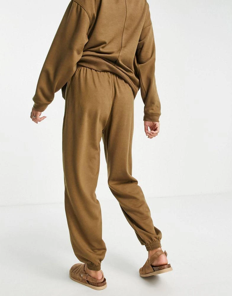 商品Topshop|Topshop co-ord oversized 90s jogger in mink,价格¥106,第2张图片详细描述