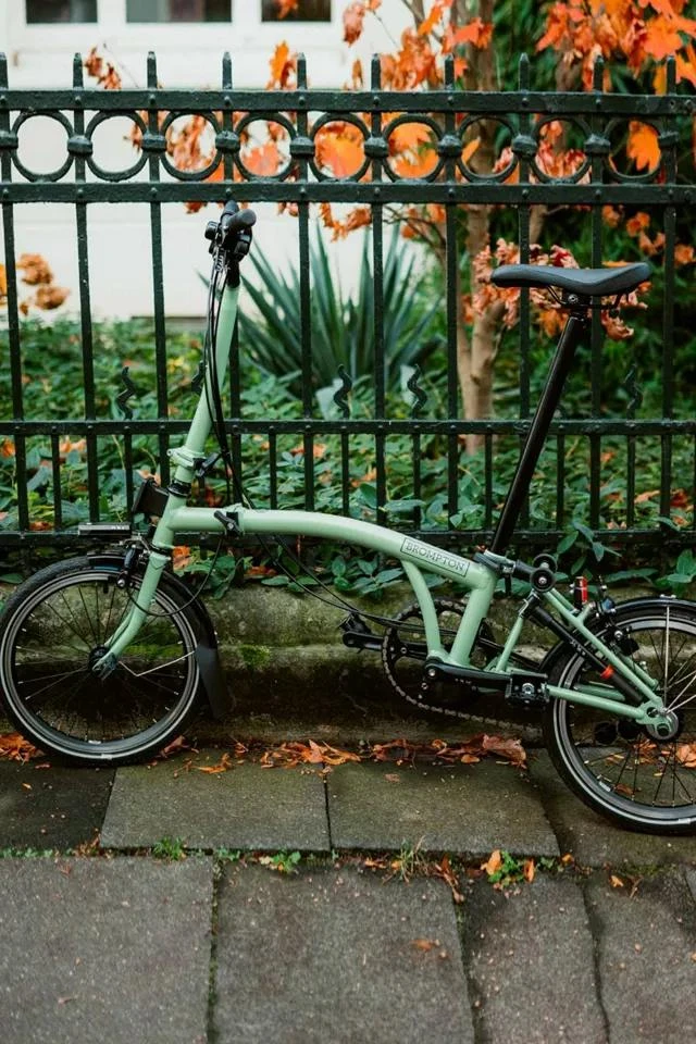 商品Brompton Bikes|Brompton C Line Folding 6-Speed Bike,价格¥13054,第1张图片