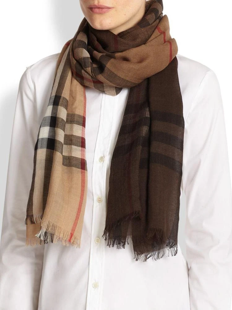 商品Burberry|Ombrè Giant Check Wool & Silk Scarf,价格¥2282,第1张图片