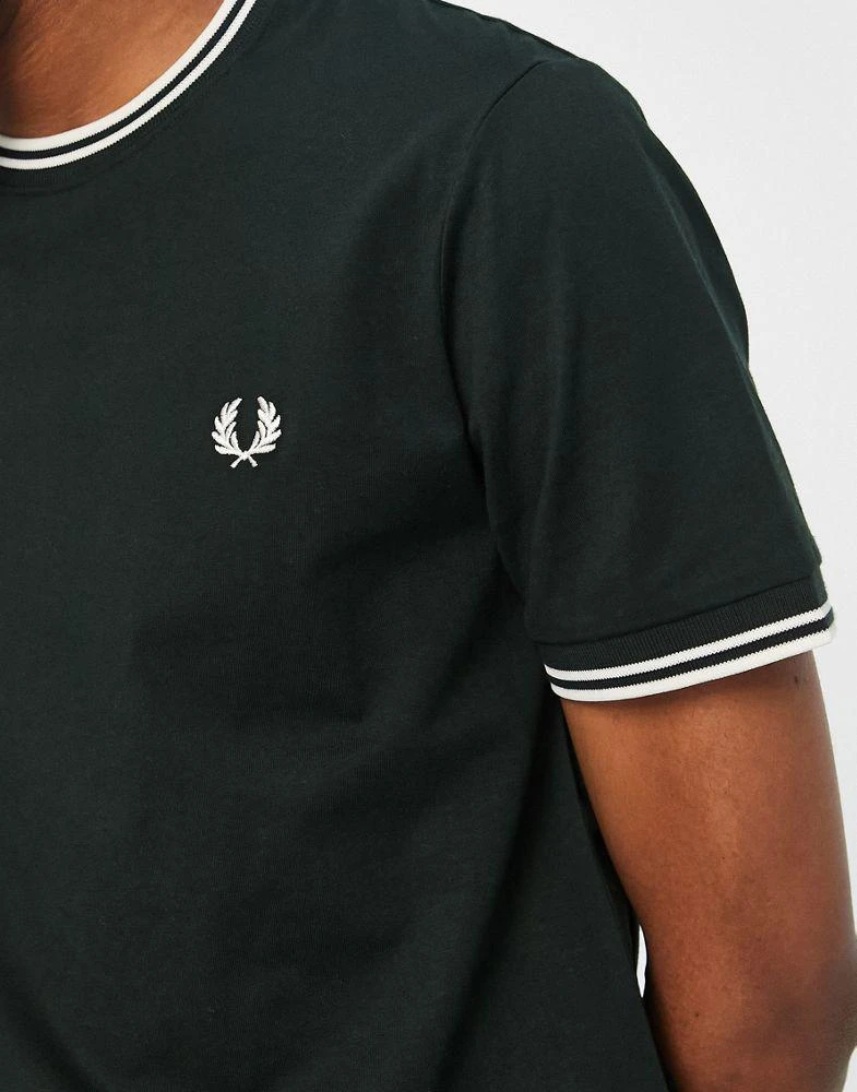 商品Fred Perry|Fred Perry twin tipped ringer t-shirt in green,价格¥247,第2张图片详细描述