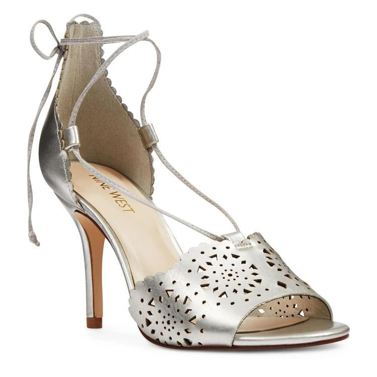 Alenia Open Toe Pumps 商品