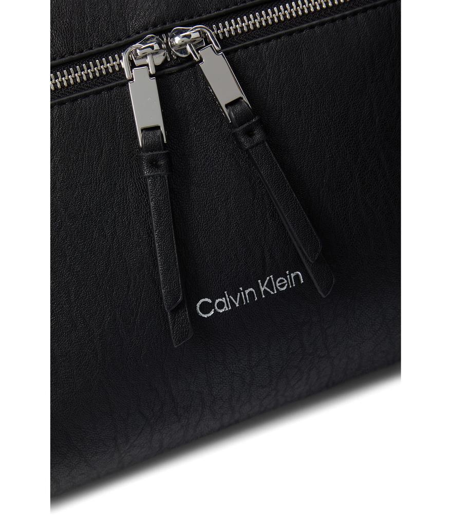 商品Calvin Klein|Lola Novelty Crossbody,价格¥495,第6张图片详细描述
