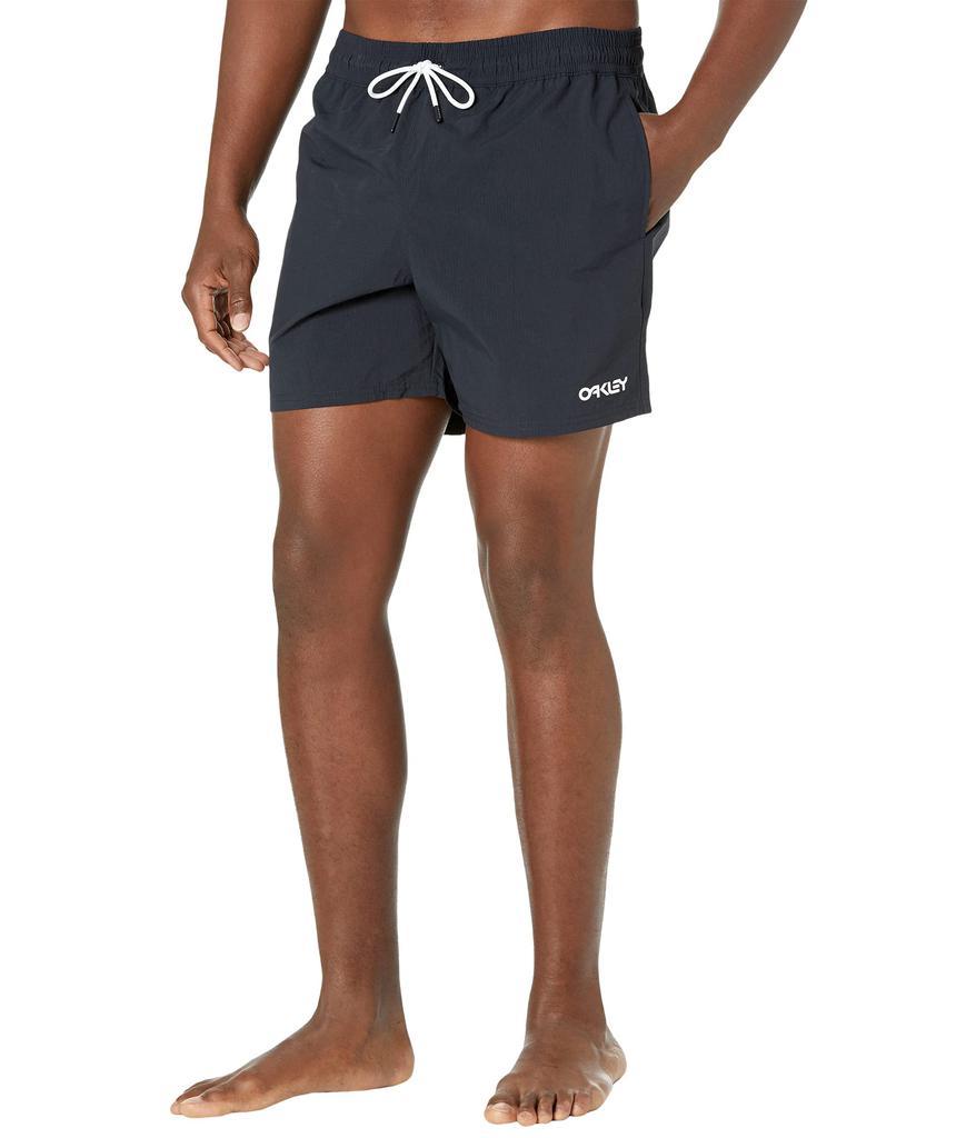 商品Oakley|All Day 16" Beach Shorts,价格¥311-¥347,第1张图片
