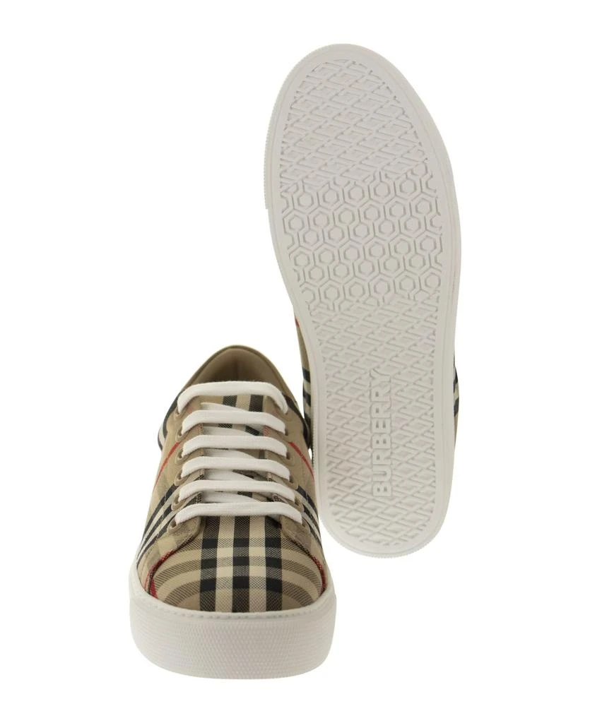 商品Burberry|New Albridge - Sneaker With Vintage Check Pattern And Leather,价格¥3563,第5张图片详细描述