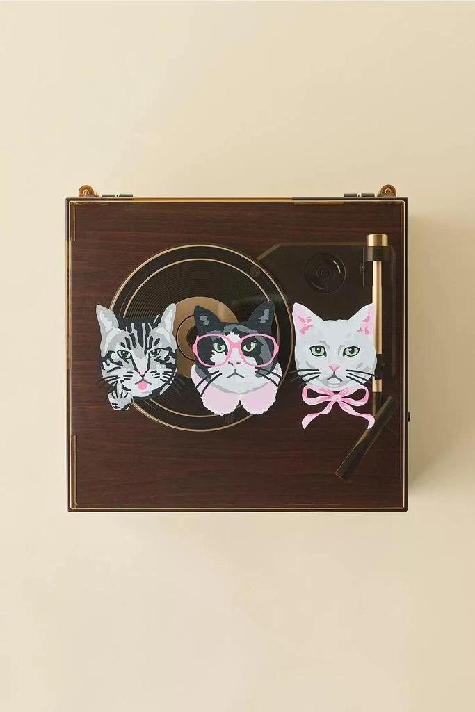 商品Crosley|Crosley UO Exclusive Scout Sassy Cat Record Player,价��格¥803,第3张图片详细描述