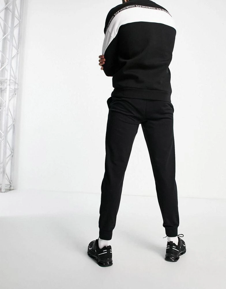 商品EA7|Armani EA7 core ID logo joggers in black,价格¥515,第3张图片详细描述