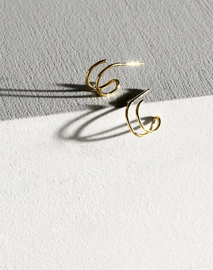 商品Madewell|Delicate Collection Demi-Fine 14k Plated Double Hoop Earrings,价格¥374,第3张图片详细描述