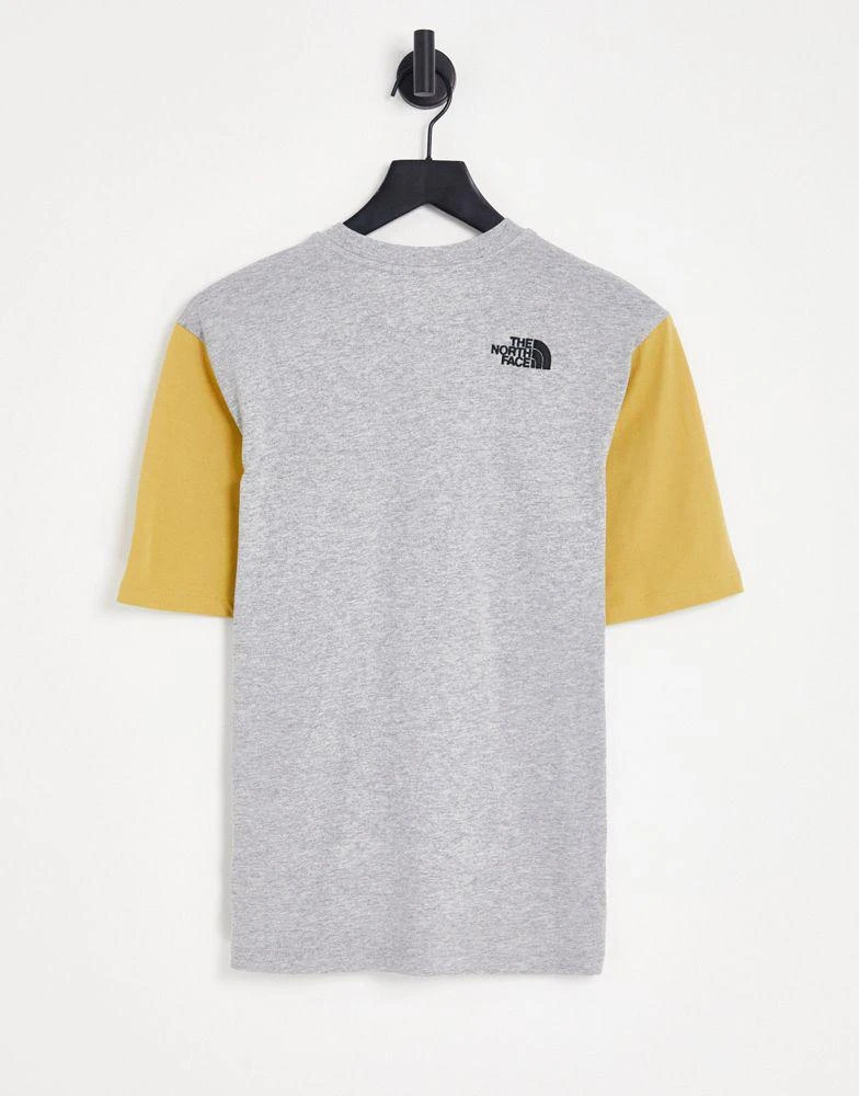 商品The North Face|The North Face Essential Colourblock t-shirt in grey/ tan Exclusive at ASOS,价格¥159,第2张图片详细描述