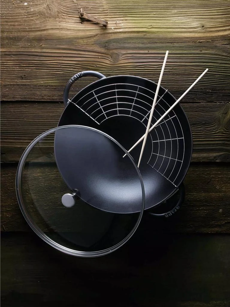 商品Staub|Cast Iron 6-Quart Wok,价格¥2773,第4张图片详细描述