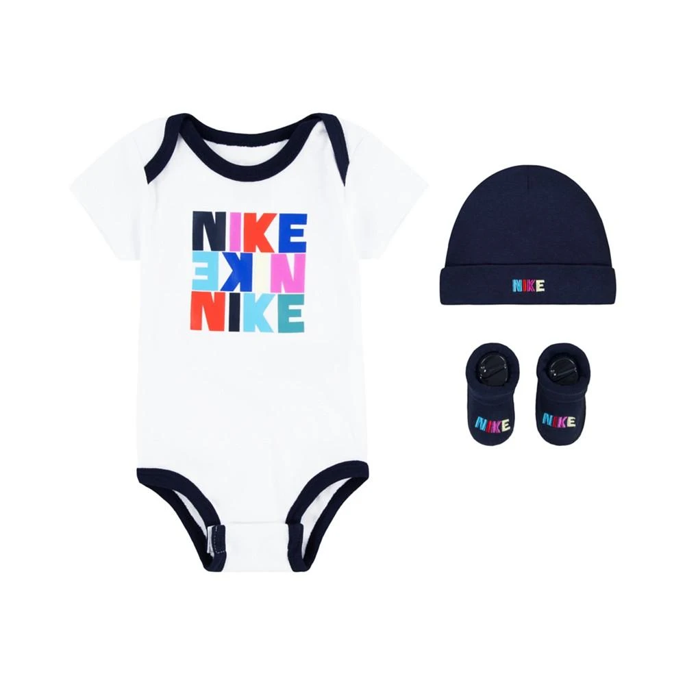 商品NIKE|Baby Boys Neutral Logo Bodysuit, Hat and Booties Gift Box Set, 3-Piece,价格¥79,第1张图片