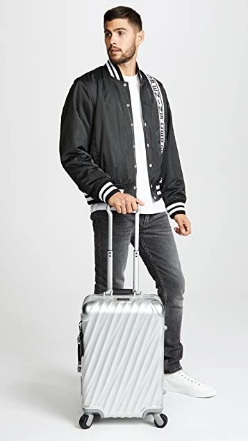 商品Tumi|19 Degree Aluminum International 便携行李箱,价格¥8270,第2张图片详细描述
