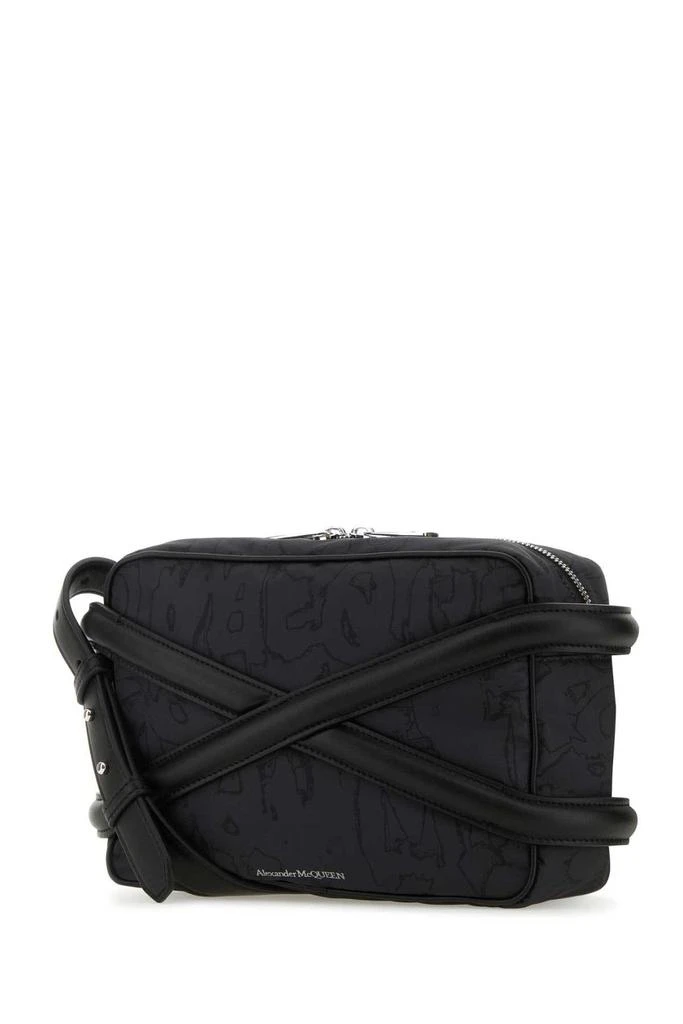 商品Alexander McQueen|Alexander McQueen The Harness Logo-Printed Zipped Camera Bag,价格¥3228,第3张图片详细描述