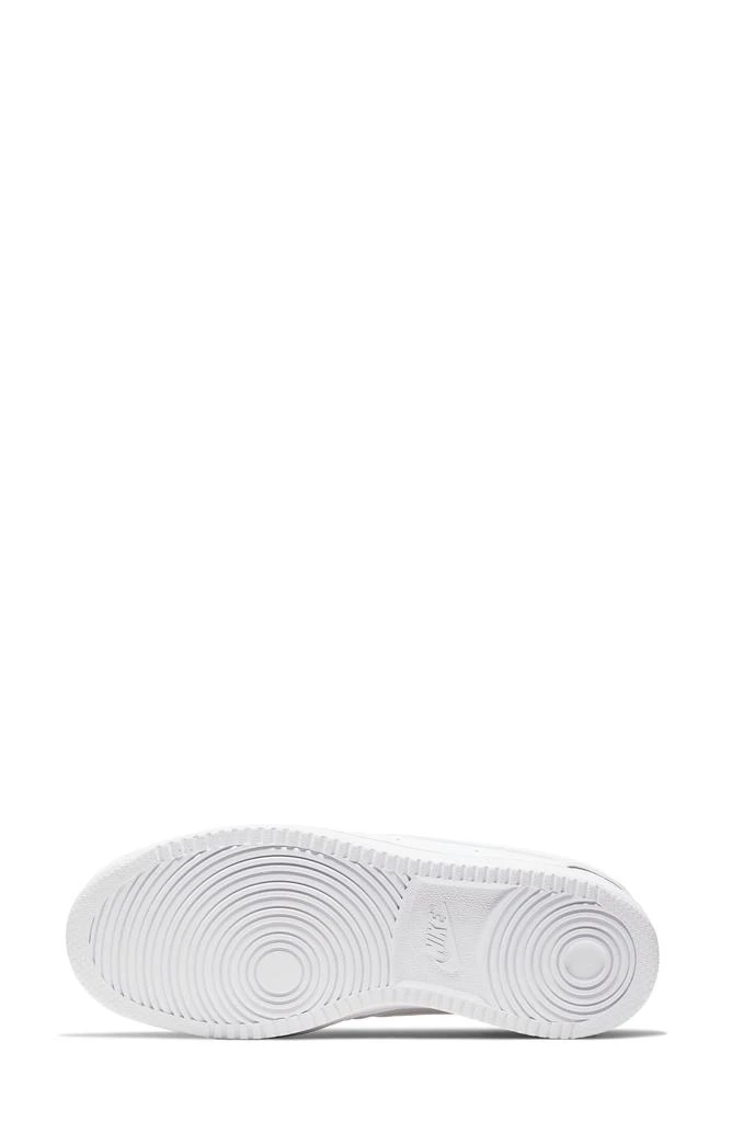 Court Vision Low Sneaker 商品